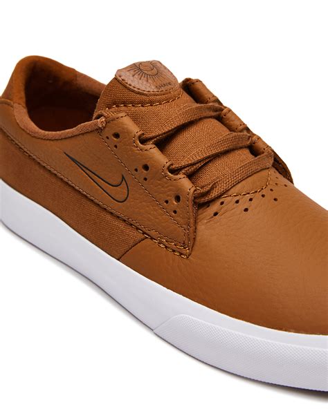 nike beige shoes men